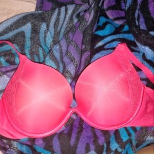 Womens pink push-up bra 38B